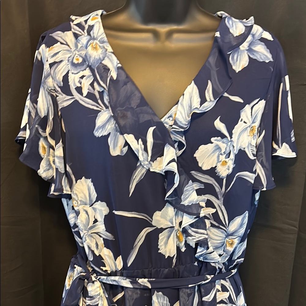 Lane Bryant Blue and White Floral Sundress - Picture 8 of 13